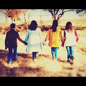 Meet your Posher, Ally